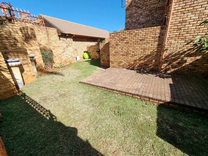 Property #2143128, Apartment for sale in Zwartkop Ext 7