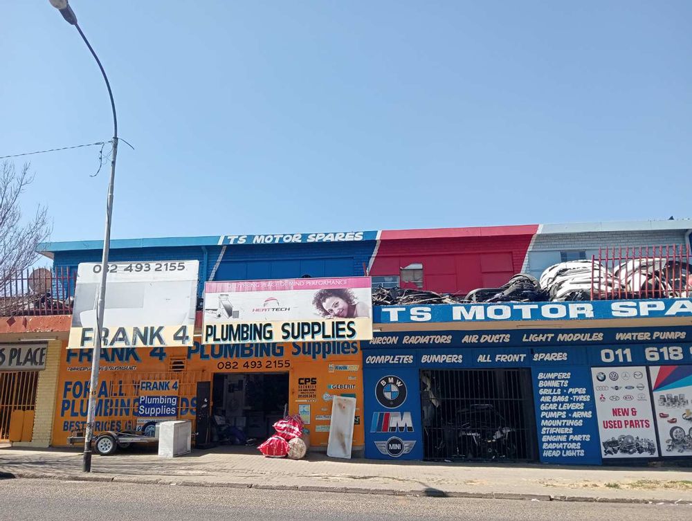 Alberton Central Business For Sale Multiple tenants, restaurant space