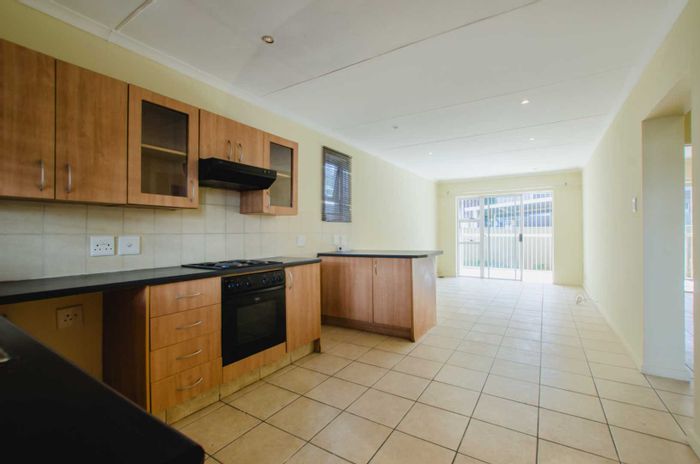 2-Bedroom Apartment To Rent in Ferndale with private patio and garden access.