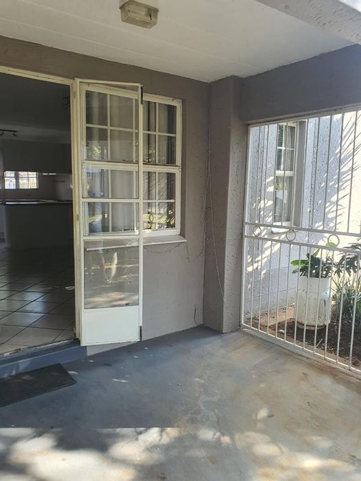 Ground Floor Townhouse for Sale in Meyersdal: 2 Beds, Pool, Secure Complex.