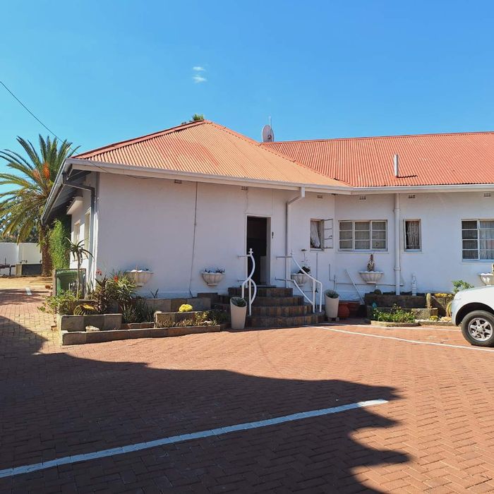 Guest House For Sale in Windhoek Central: 26 rooms, conference space, pool, parking.