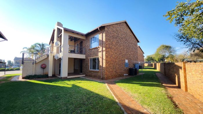 Property #2248430, Apartment for sale in Highveld