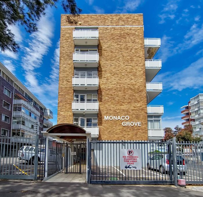 Property #2203442, Apartment for sale in Sea Point