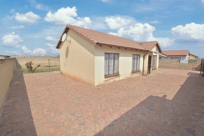 Property #2176320, House for sale in Daveyton & Ext