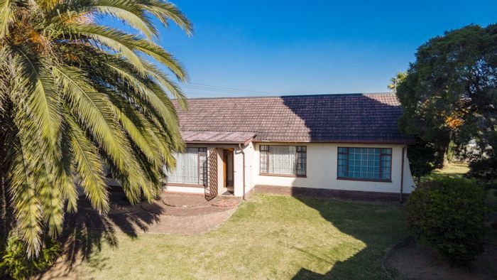 For Sale: House in Mackenzie Park with pool, garden, and double garage.