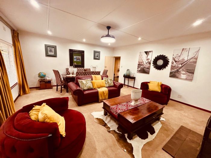 For Sale: Spacious 4-bedroom house with self-contained flat in Vryheid Central.