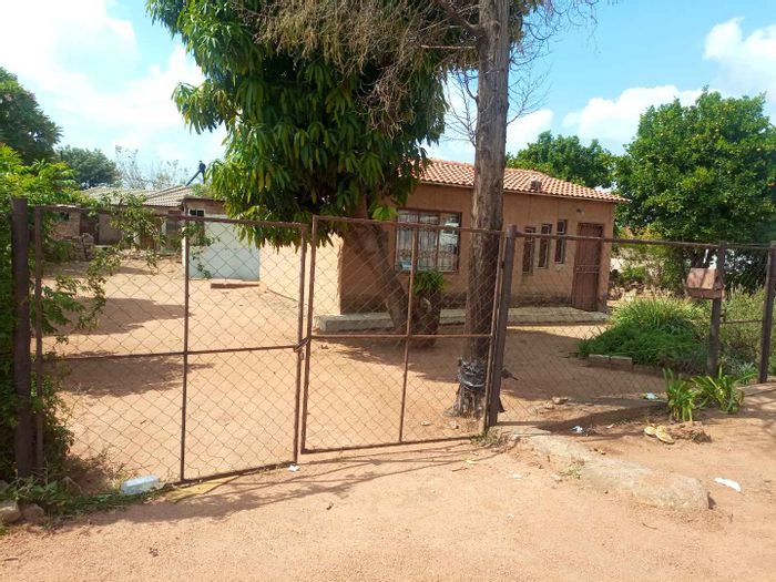 Property #2184465, House for sale in Soshanguve X