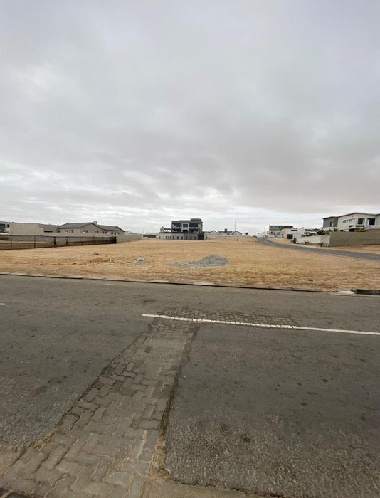 Property #2414203, Vacant Land Residential For Sale in Mile 4