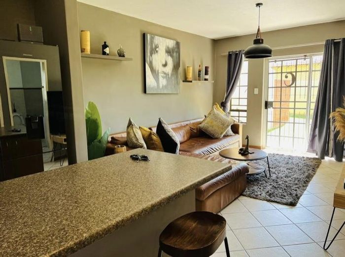 Property #2204483, Apartment rental monthly in Sagewood