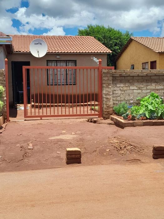 Property #2207913, House for sale in Soshanguve Central