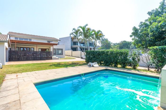 Herrwood Park House For Sale: Double plot, pool, flatlet, beach proximity, investment potential.