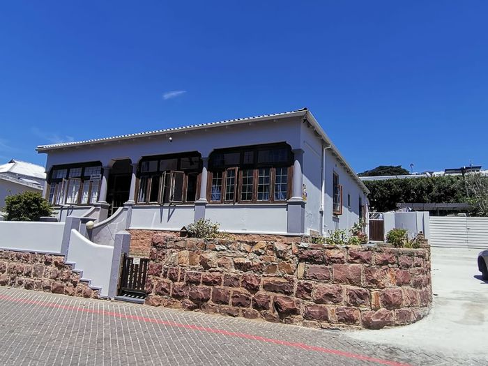 Property #2072603, House for sale in Mossel Bay