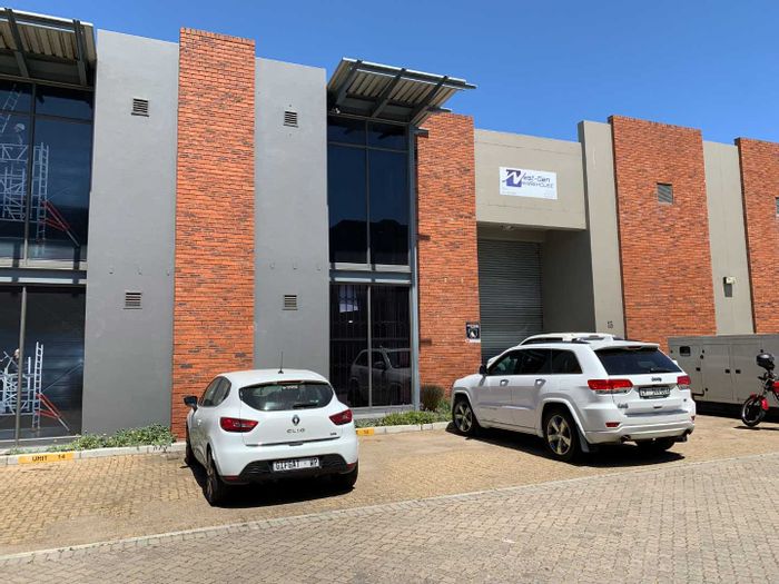 Industrial Property To Rent in Stikland Industrial with 3-phase power and office space.