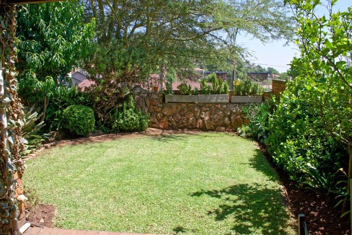 Property #2208936, Townhouse for sale in Constantia Kloof