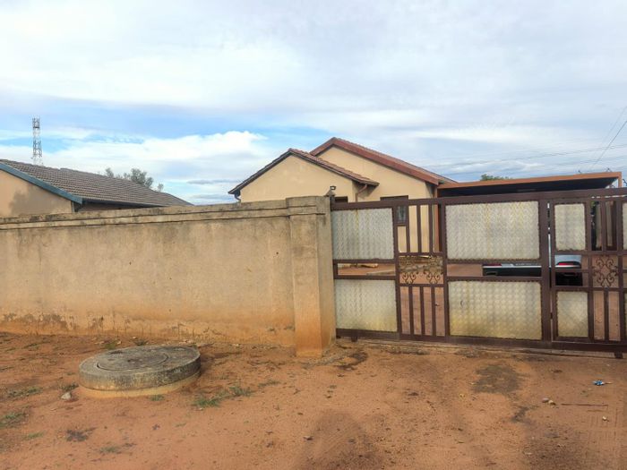 3-Bedroom House To Rent in Soshanguve Ext, near schools and shopping amenities.