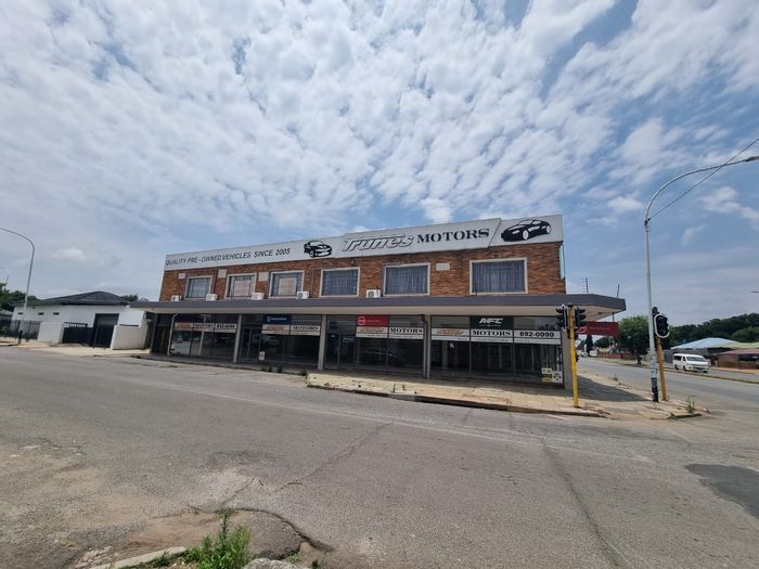 Mixed Use Property For Sale in Boksburg Central: High visibility, showroom, warehouse, flats.