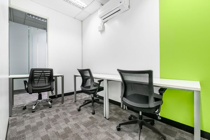 Office space to rent in Gelvandale: 25 sqm private, 50 sqm shared area.