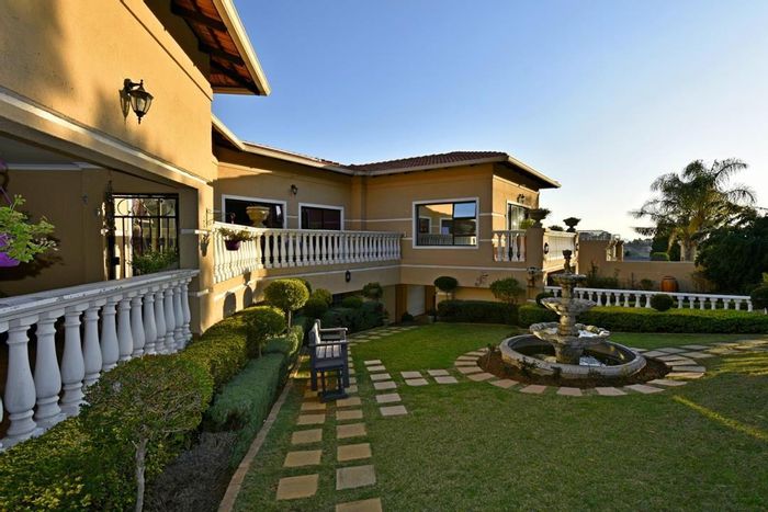 Bassonia House For Sale: 4 bedrooms, flatlet, pool, solar system, top security.