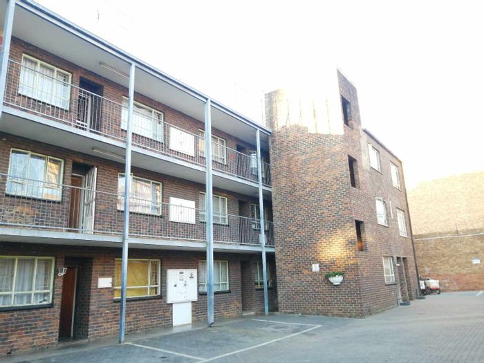 Charming 2-Bed Apartment for Sale in Sunnyside - Ideal Investment Opportunity