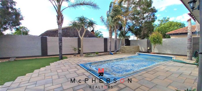 4-Bedroom House with Pool, Entertainment Area, and Security in Olympia To Rent.