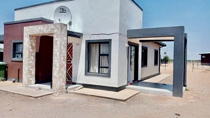 Property #2388847, House For Sale in Mariental Central