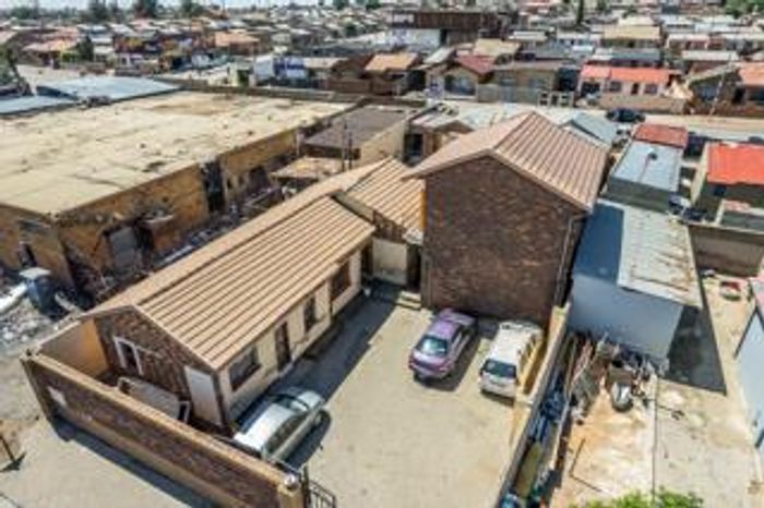 Property #2087656, House for sale in Tembisa Central