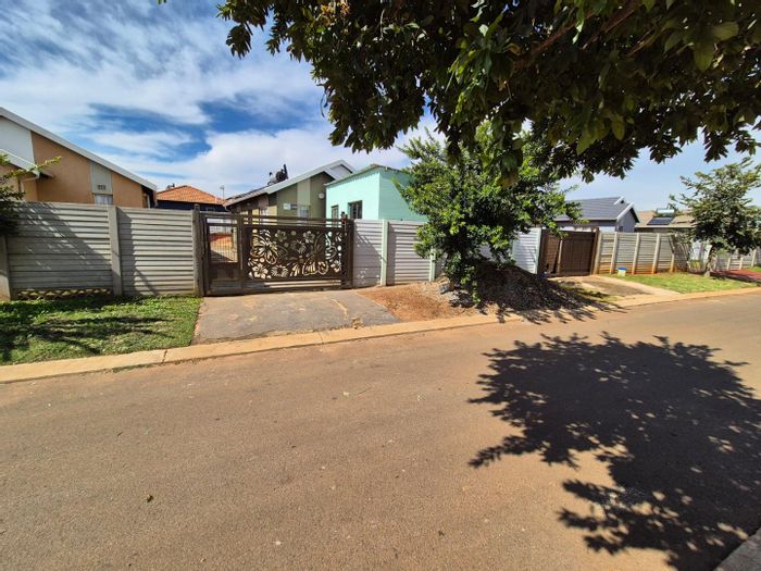 2-Bedroom House with Bachelor Flatlet for Sale in Sky City.