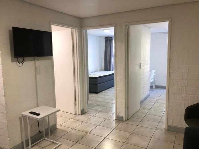 La Colline Apartment To Rent: 2 beds, gym access, secure complex, near university.