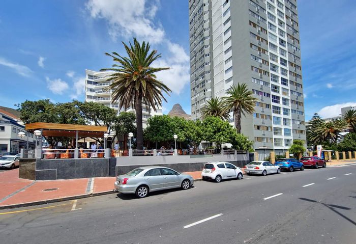 Property #2100117, Apartment pending sale in Sea Point