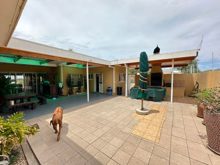 Academia Houses for sale