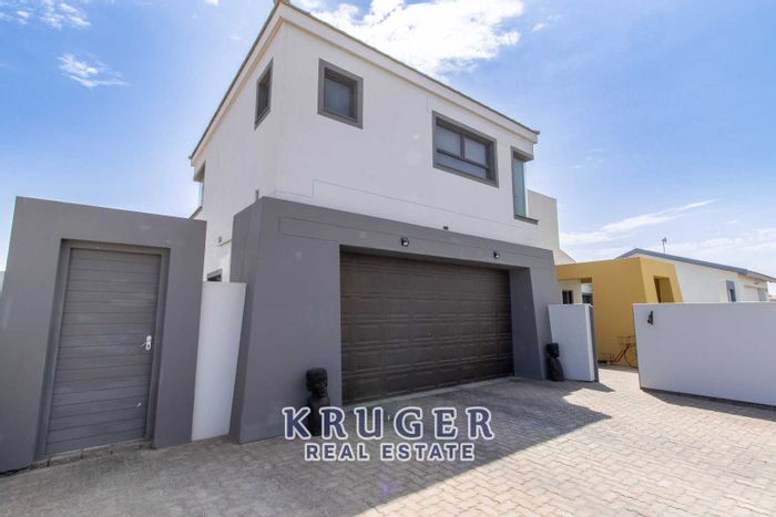 Property #2228789, House for sale in Swakopmund Ext 9