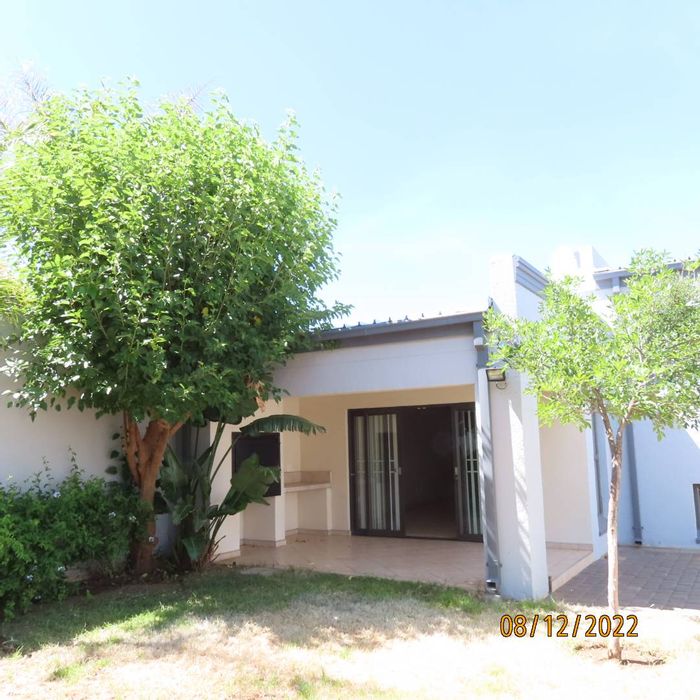 Property #2090628, Townhouse rental monthly in Klein Windhoek