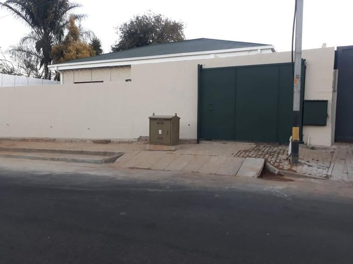 Property #2269672, House rental monthly in Randburg Central