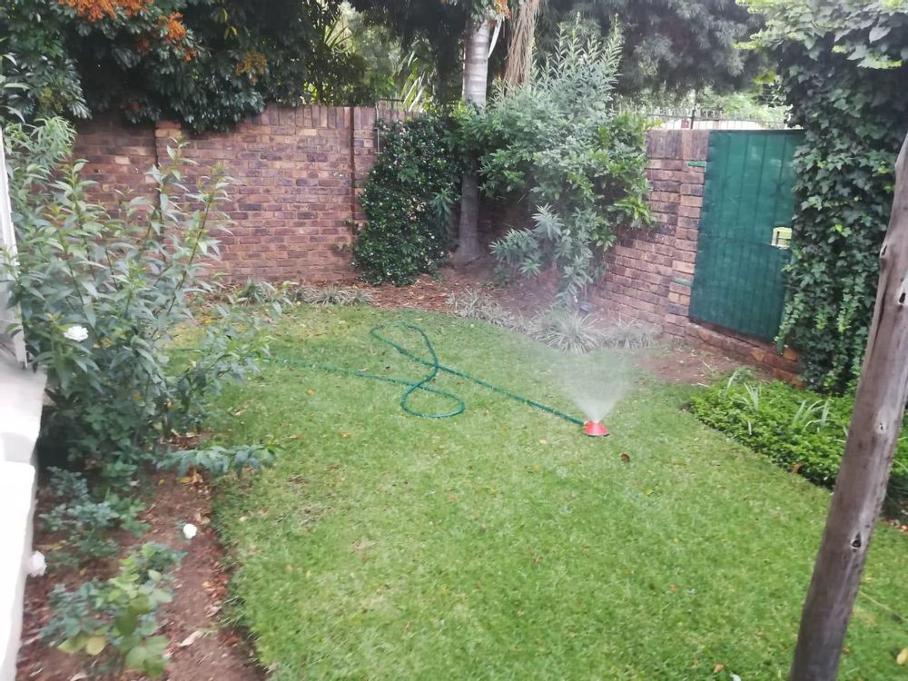 Spacious wrap around garden