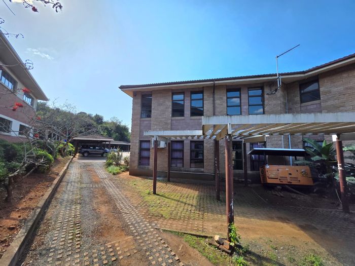Versatile office space in Westville Central, to rent, 296m2 with secure access.