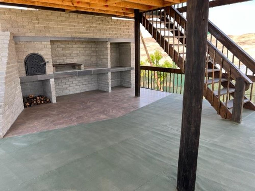 Double deck entertainment area with BBQ 