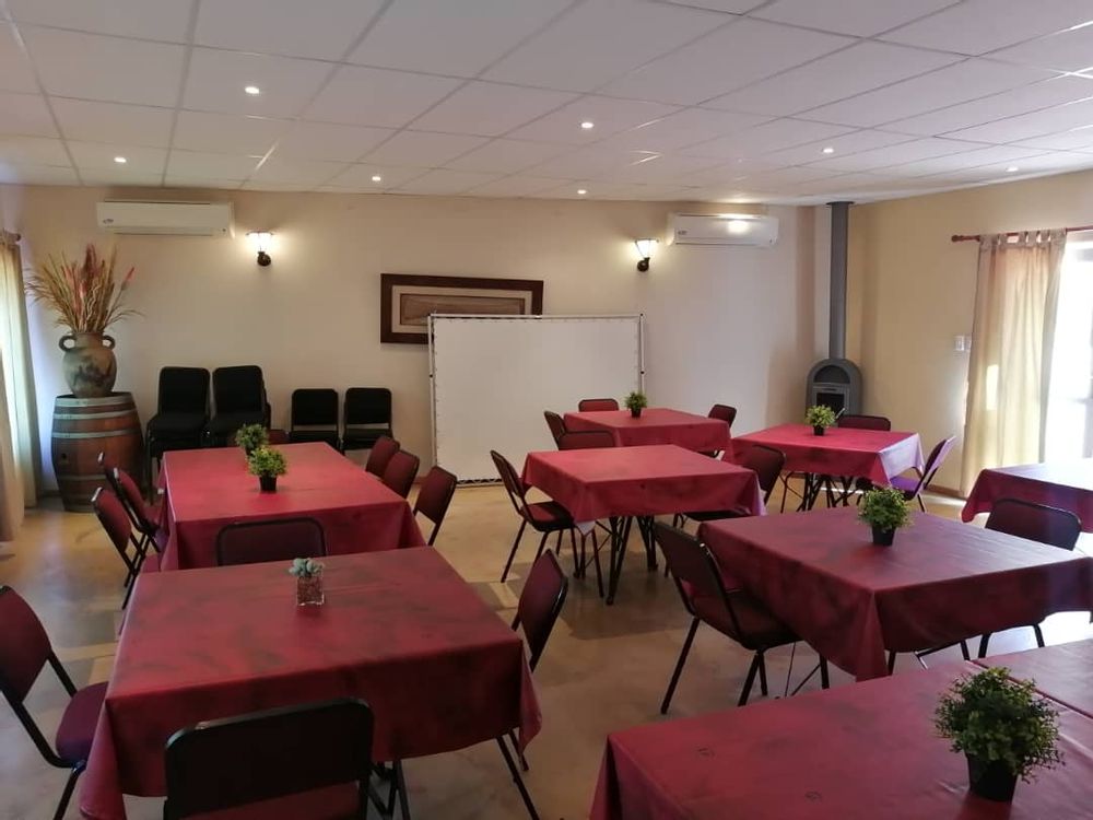 BAHNHOF HOTEL CONFERENCE AND KITCHEN AREA