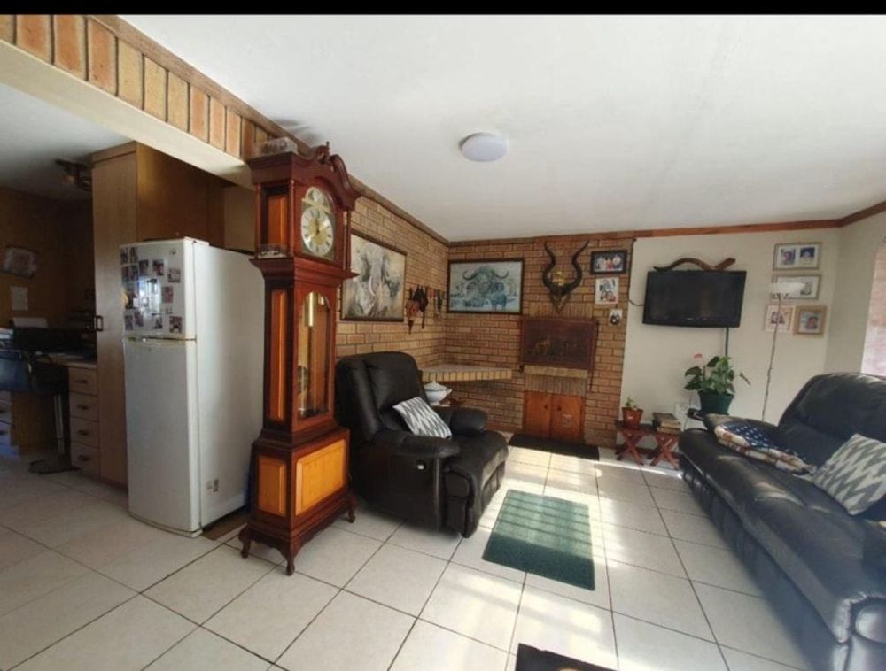 2-Bedroom Flat (Ground Floor)