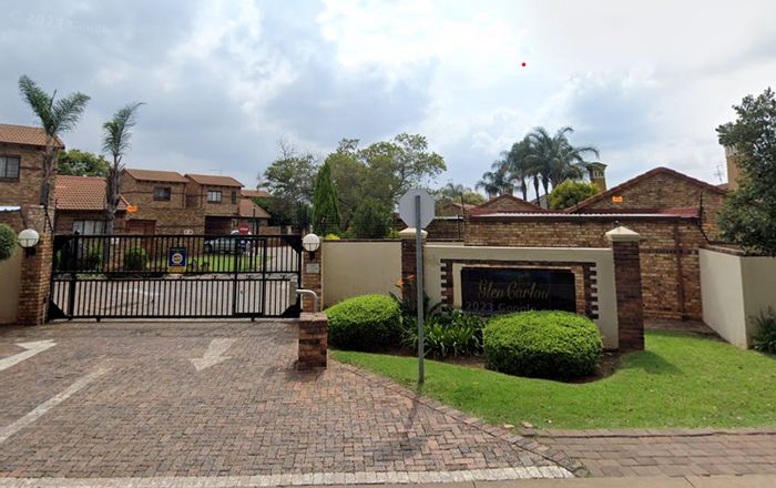 Property #2205850, Townhouse for sale in Highveld