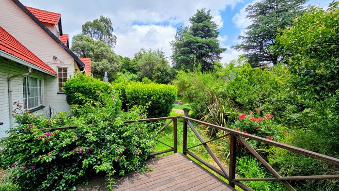 Bryanston West House For Sale: 4 Bedrooms, Pool, Garden, Private Bird Park Access.