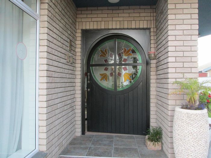 For Sale: Spacious House in Swakopmund Central with pool, sauna, and sea views.