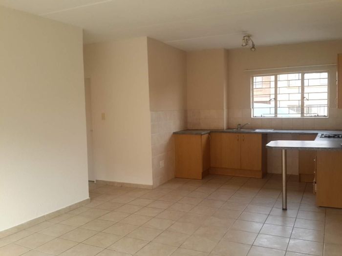 Property #2203297, Townhouse rental monthly in Meredale