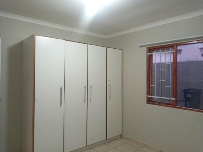 Property #2078516, Apartment rental monthly in Narraville