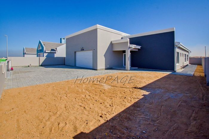 Property #2014751, House sold in Henties Bay Central