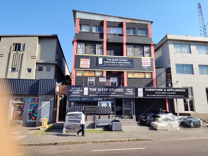For Sale: Income-generating business with showroom and lodge in Windermere.