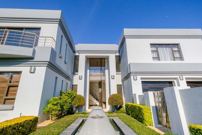 For Sale: Spacious 5-Bedroom House in The Wilds with Pool and Solar System.