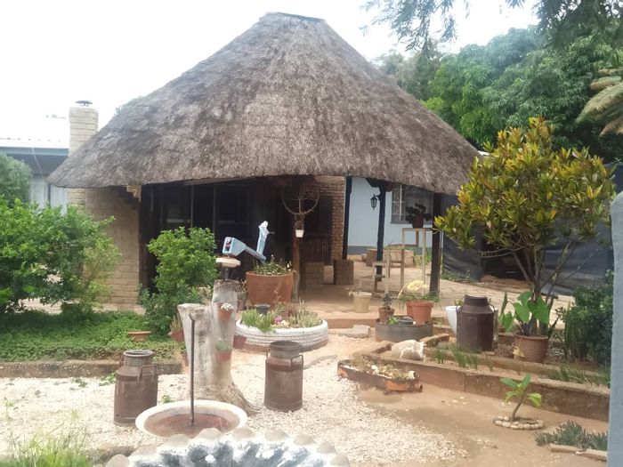 House For Sale in Tsumeb Central: 3 Bedrooms, double garage, garden, security features.
