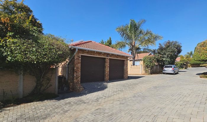 Property #2258937, Townhouse for sale in Radiokop