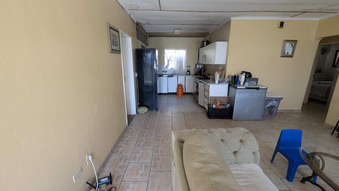 Property #2462544, House For Sale in Rocky Crest