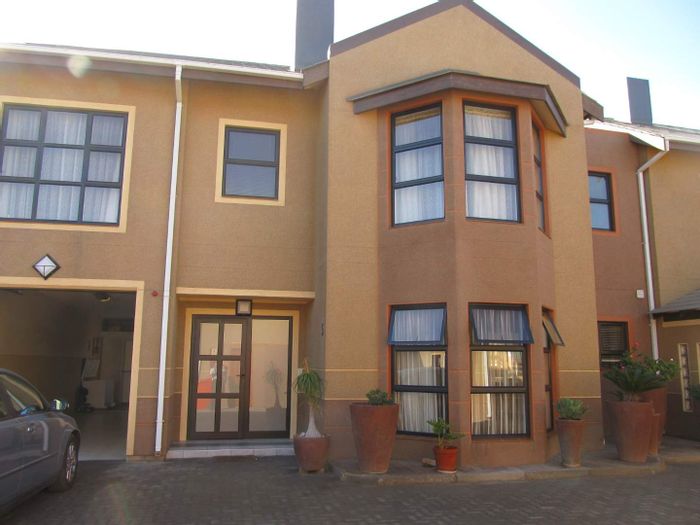 Property #2092908, Townhouse rental monthly in Swakopmund Central